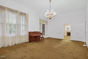558 Rowland St, Henderson, NC 27536 - Photo 5