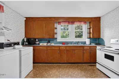 558 Rowland Street, Henderson, NC 27536 - Photo 19