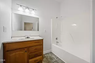 754 5 Points Rd, Benson, NC 27504 - Photo 17