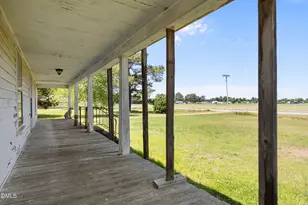 754 5 Points Rd, Benson, NC 27504 - Photo 25