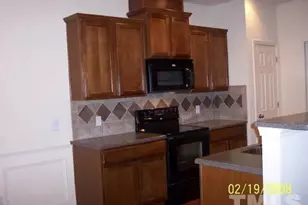 237 Linden Park Ln, Cary, NC 27519 - Photo 3
