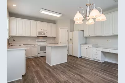5404 Glorietta Circle, Raleigh, NC 27613 - Photo 13