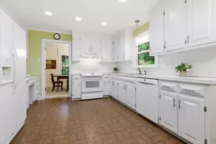 5209 Dutchman Dr, Raleigh, NC 27606 - Photo 21