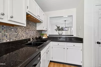112 Broad Leaf Circle, Raleigh, NC 27613 - Photo 29