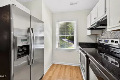 112 Broad Leaf Circle, Raleigh, NC 27613 - Photo 27