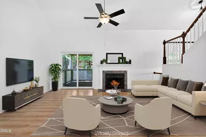 112 Broad Leaf Circle, Raleigh, NC 27613 - Photo 5
