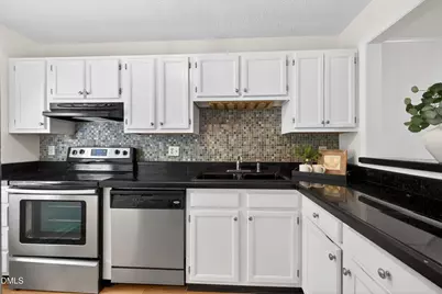 112 Broad Leaf Circle, Raleigh, NC 27613 - Photo 11