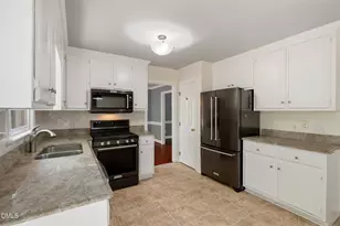 4712 Forest Highland Dr, Raleigh, NC 27604 - Photo 13