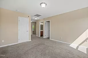 6 Crawford Ct, Durham, NC 27703 - Photo 17