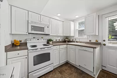 1627 Sutton Drive, Raleigh, NC 27605 - Photo 9