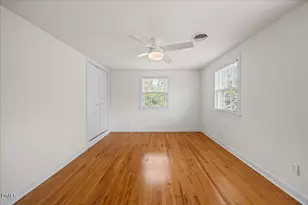 1627 Sutton Dr, Raleigh, NC 27605 - Photo 17