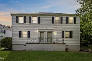 1627 Sutton Dr, Raleigh, NC 27605 - Photo 1