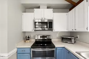 1413 Greenside Dr, Raleigh, NC 27609 - Photo 15