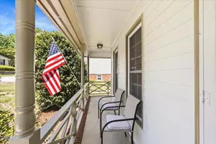 1413 Greenside Dr, Raleigh, NC 27609 - Photo 5