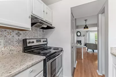 7734 Kingsberry Court, Raleigh, NC 27615 - Photo 5