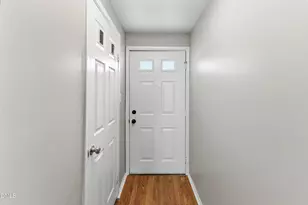 7734 Kingsberry Ct, Raleigh, NC 27615 - Photo 11