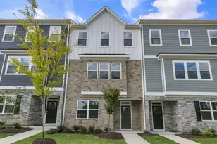 806 Washington St, Fuquay-Varina, NC 27526 - Photo 1
