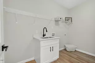 606 N Maple St, Durham, NC 27703 - Photo 31