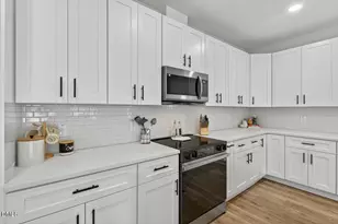 606 N Maple St, Durham, NC 27703 - Photo 23
