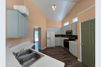 232 Walnut Creek Drive, Clayton, NC 27520 - Photo 3