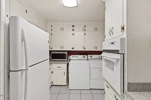 805 S Parrish St, Lillington, NC 27546 - Photo 17