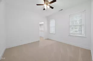 105 Parkvine Cir, Cary, NC 27519 - Photo 31