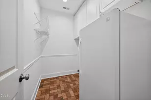 105 Parkvine Cir, Cary, NC 27519 - Photo 27