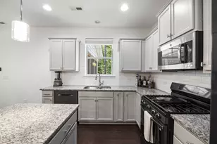 3446 Flat River Dr, Durham, NC 27703 - Photo 11