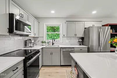824 Carlisle Street, Raleigh, NC 27610 - Photo 7
