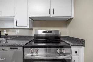917 St Marys St, Raleigh, NC 27605 - Photo 17