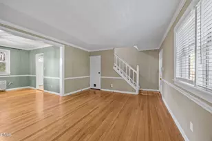 917 St Marys St, Raleigh, NC 27605 - Photo 5