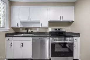 917 St Marys St, Raleigh, NC 27605 - Photo 11