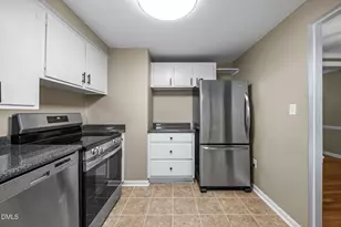 917 St Marys St, Raleigh, NC 27605 - Photo 15