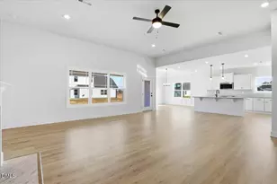 104 Manchester Ct, La Grange, NC 28551 - Photo 5