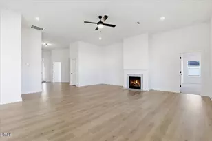 104 Manchester Ct, La Grange, NC 28551 - Photo 7