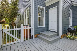 913 Edgewater Cir, Chapel Hill, NC 27516 - Photo 35