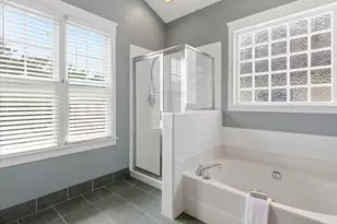 913 Edgewater Cir, Chapel Hill, NC 27516 - Photo 27
