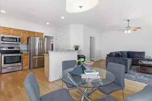 913 Edgewater Cir, Chapel Hill, NC 27516 - Photo 15