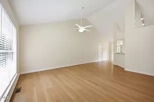 119 Trailview Dr, Cary, NC 27513 - Photo 7