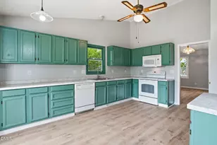 649 Penncross Dr, Raleigh, NC 27610 - Photo 11