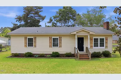 104 E Caroline Avenue, Smithfield, NC 27577 - Photo 1