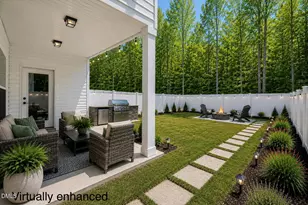 530 Barrington Row Ave, Zebulon, NC 27597 - Photo 3