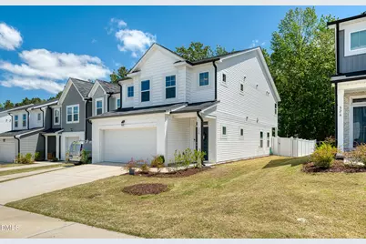 530 Barrington Row Avenue, Zebulon, NC 27597 - Photo 3