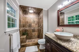924 Carnoustie Cir, Cary, NC 27511 - Photo 15