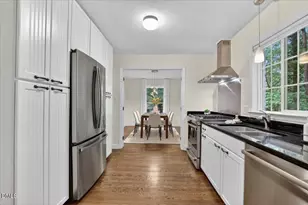 802 Churchill Dr, Chapel Hill, NC 27517 - Photo 13