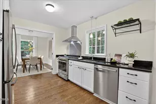 802 Churchill Dr, Chapel Hill, NC 27517 - Photo 11