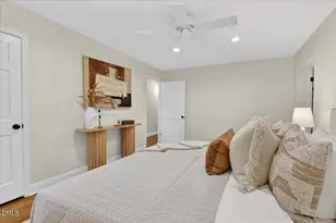 802 Churchill Dr, Chapel Hill, NC 27517 - Photo 19