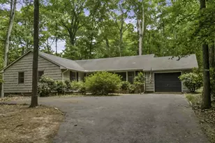 140 Holly Ln, Sanford, NC 27332 - Photo 3