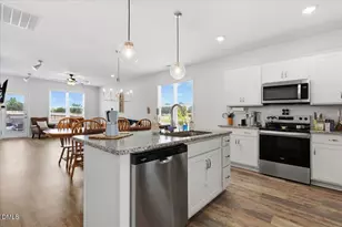 619 Sturgeon St, Smithfield, NC 27577 - Photo 5
