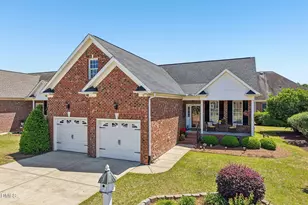 638 E Lakota Dr, Fuquay-Varina, NC 27526 - Photo 1